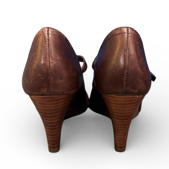 Vintage Steve Madden Brown Leather Mary Jane Pumps with Straps - Picture 4 of 7